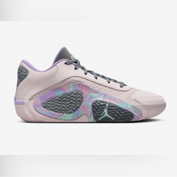 Jordan Athletic Shoes Pink and Purple Streamlined
Jordan Tatum 2 purple/pink - Picture 7 of 8
